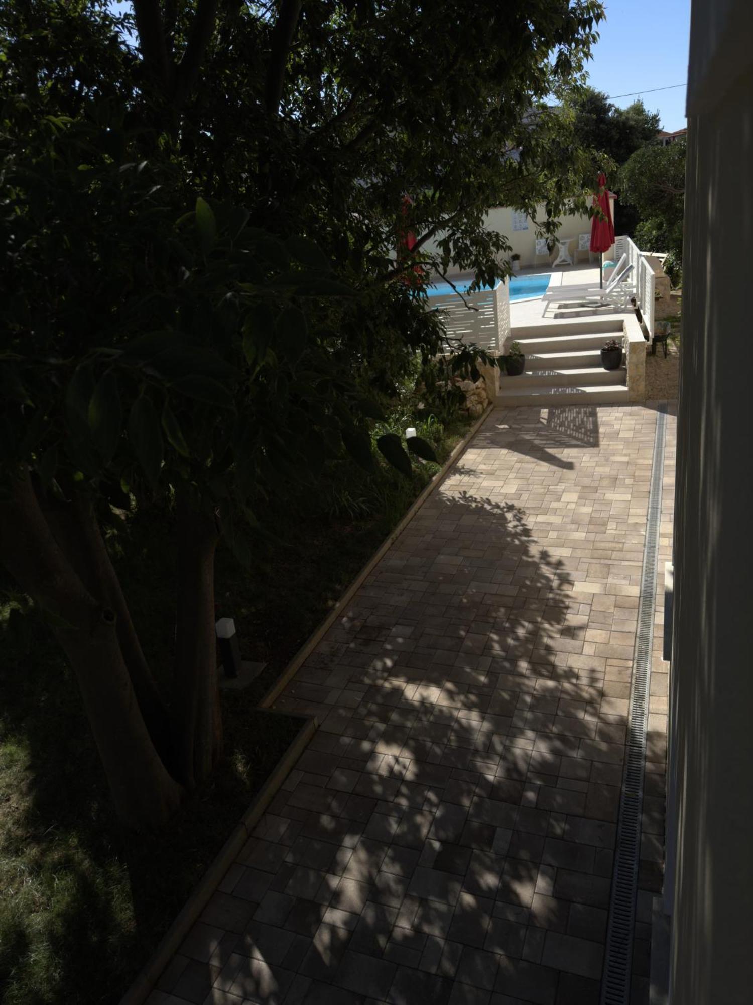 Apartmani Lovren Novalja Exterior photo
